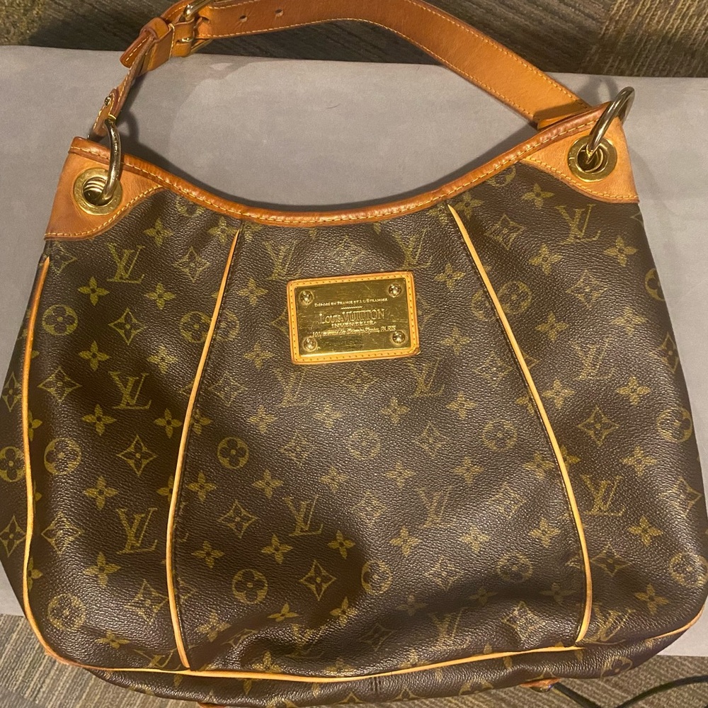 Louis Vuitton Inventeur Handbag